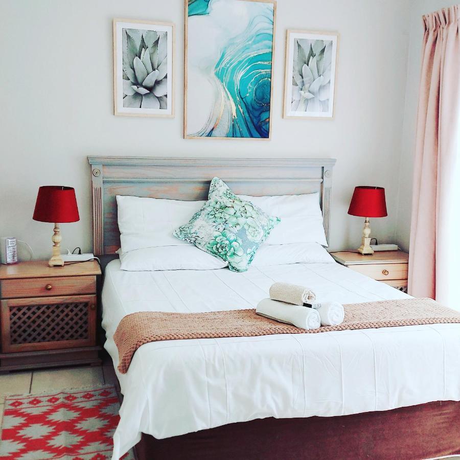 The Coelacanth Guest House And Beach Thyme Self Catering Kiddʼs Beach Buitenkant foto
